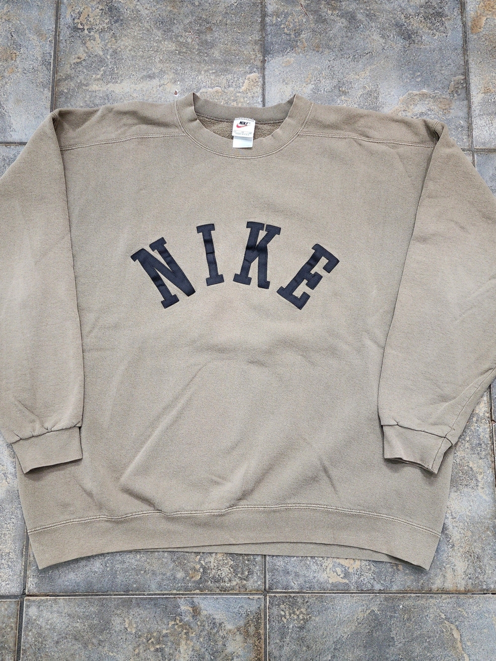 Vintage 90s Nike Men's XL Big Spellout Embroidered Brown Crewneck Sweatshirt